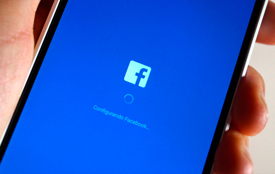 CAMBRIDGE ANALYTICA Y FACEBOOK: DATOS PARA LA MANIPULACIÓN